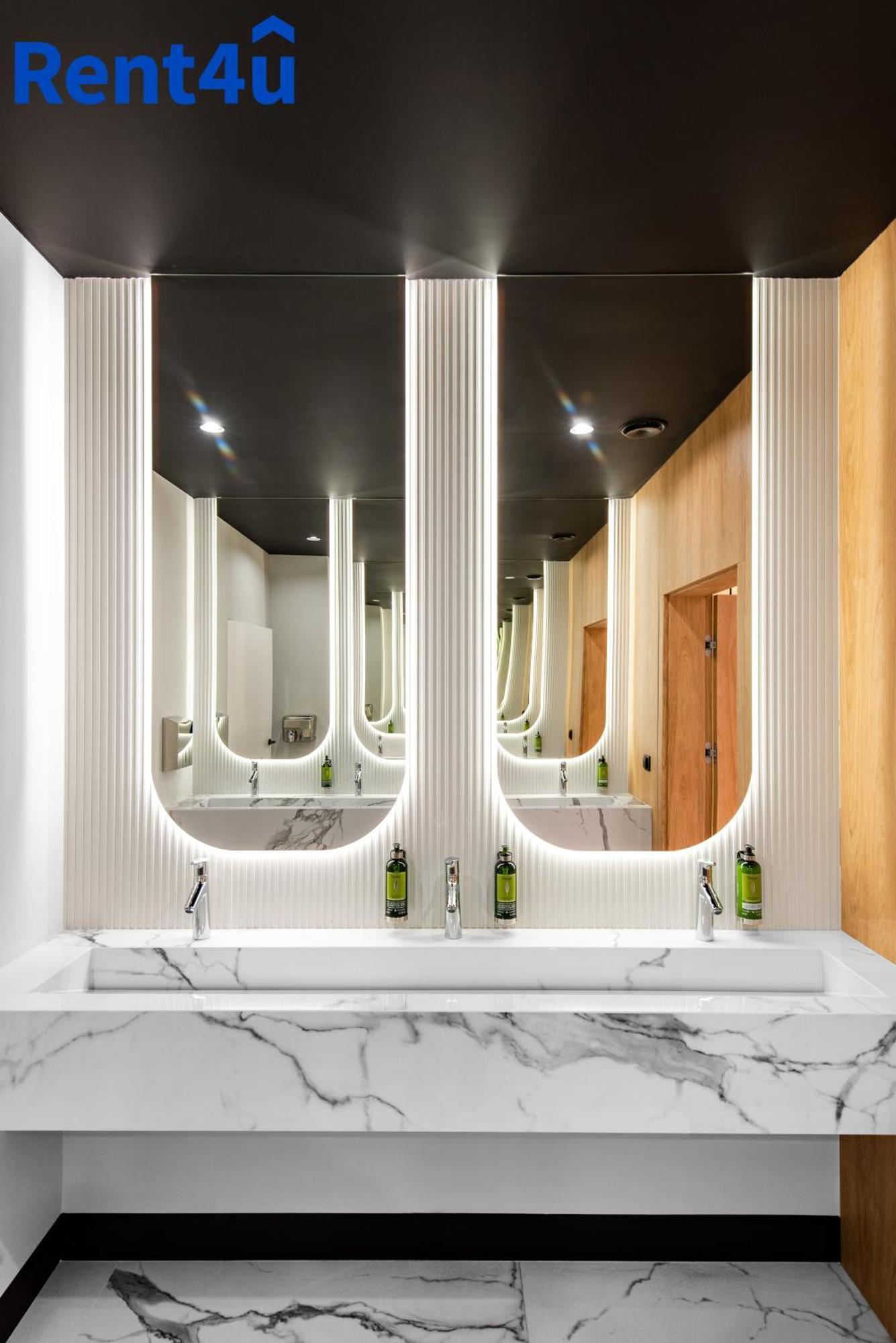 Nad Zatoka Aparthotel Deluxe By Rent4You オルシュティン エクステリア 写真